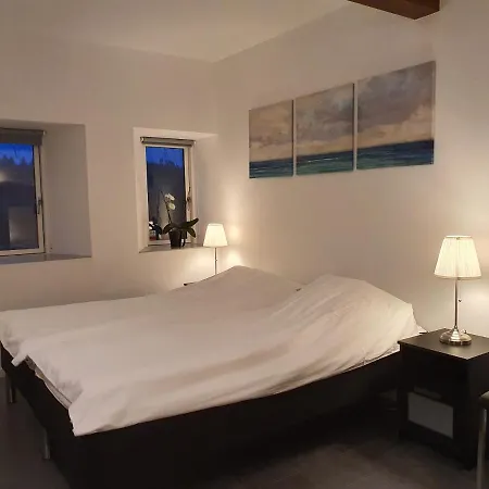 Molshojgard Apartment Knebel