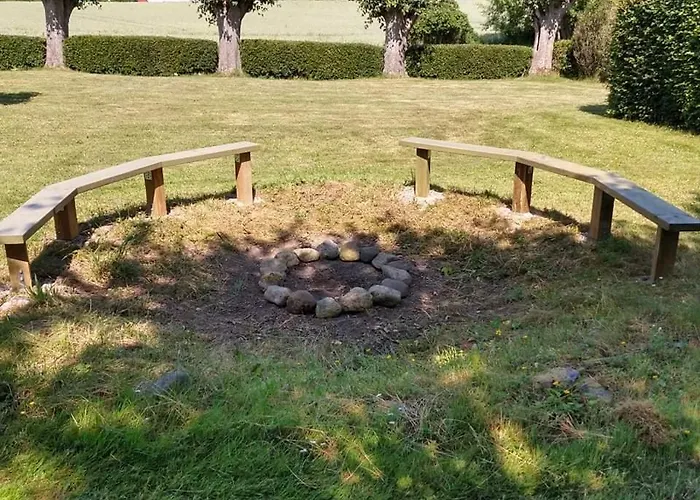 Molshojgard * Knebel