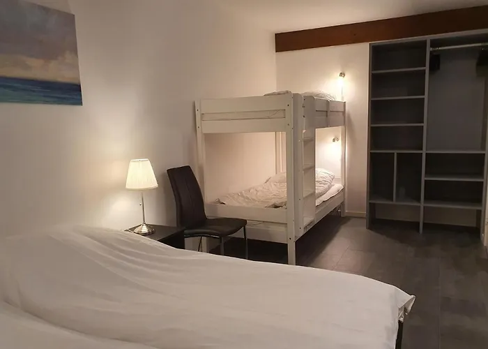 Апартаменты Molshojgard Knebel