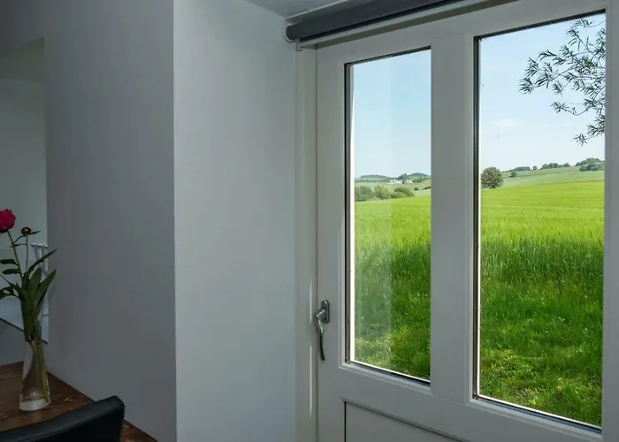 Апартаменты Molshojgard Knebel