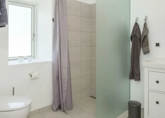 Molshojgard Апартаменты Knebel